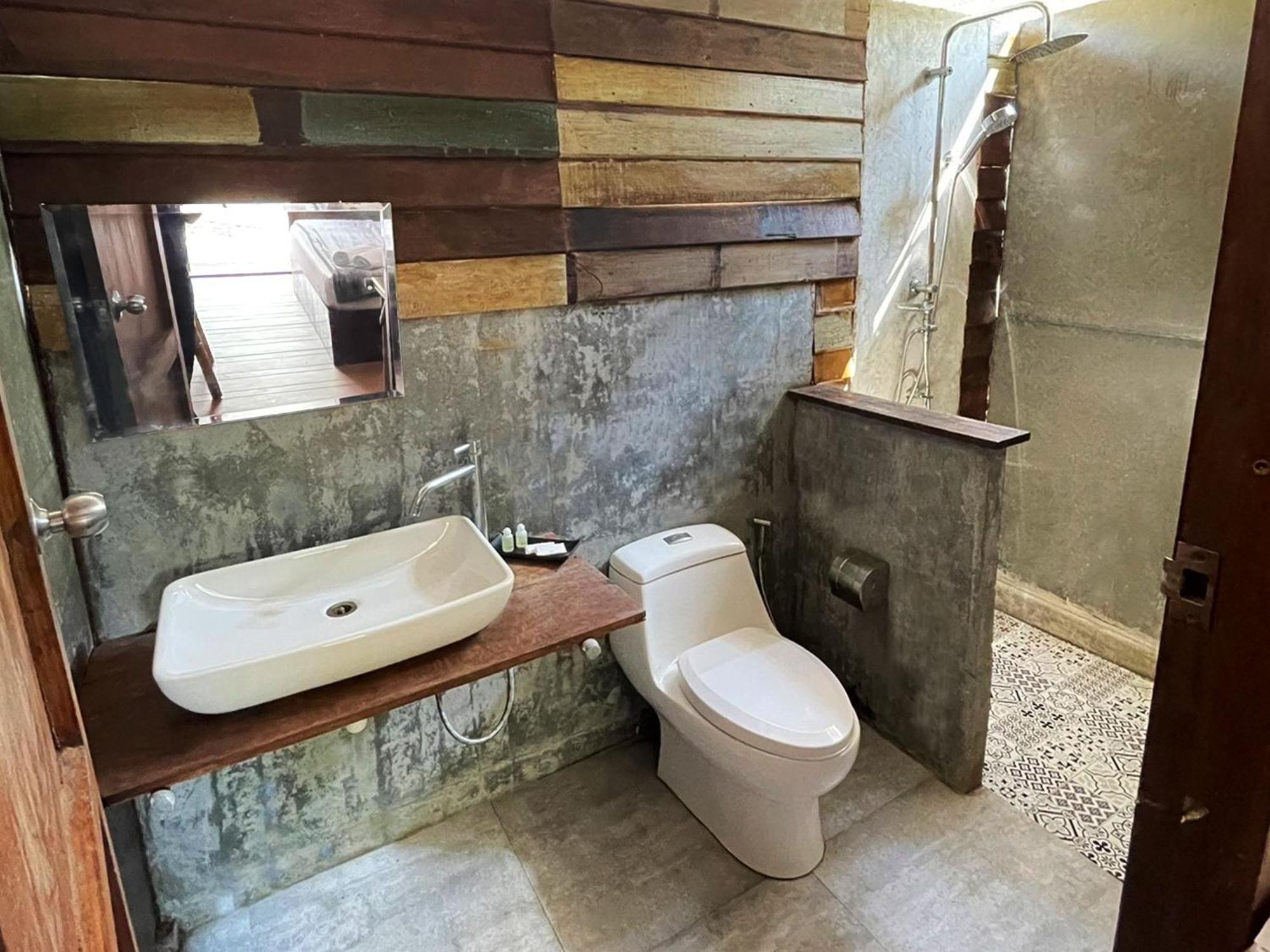 Little Hut Hotel Đảo Ko Phayam Ngoại thất bức ảnh