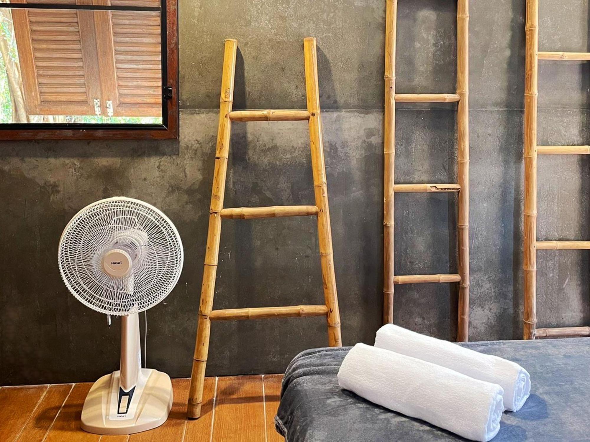Little Hut Hotel Đảo Ko Phayam Ngoại thất bức ảnh